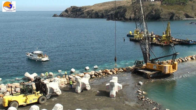 ACCROPODE™II, ACCROPODE, certification ACCROPODE, expertise ACCROPODE , placement ACCROPODE , pose ACCROPODE